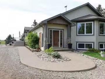 105039 Rge Road 212A, Picture Butte, AB, T0K 1V0 house for s.