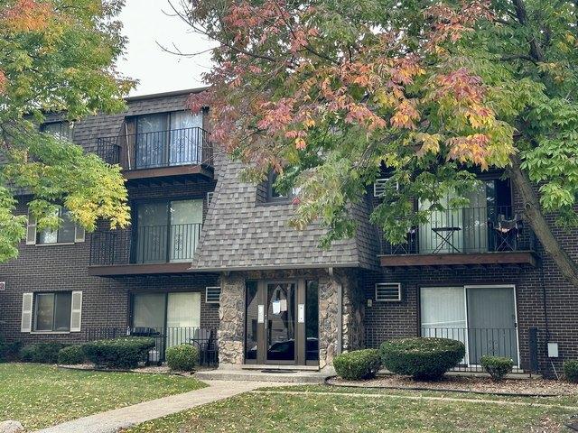 10504 S Highland Ave Apt 1A, Worth, IL 60482