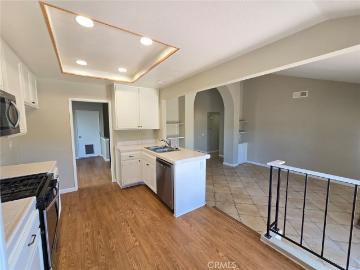 10504 Strathmore Drive