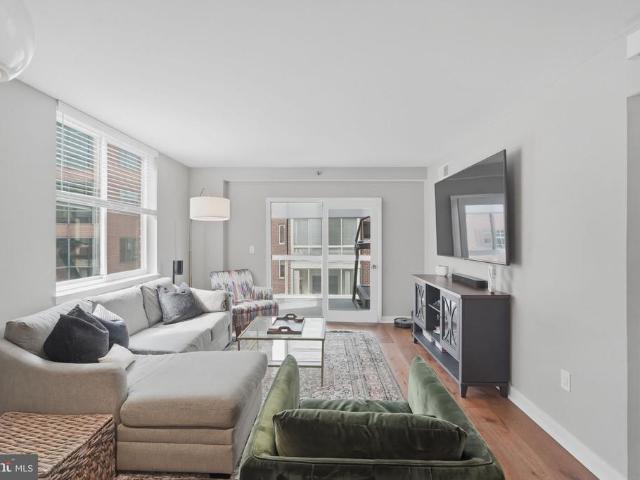 1050 N Taylor Street # 1 601