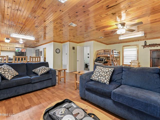 377a Deep Creek Road