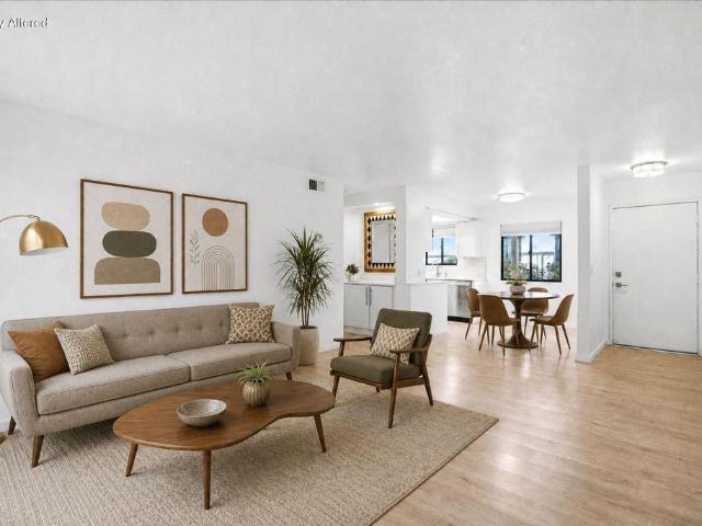 1050 E Ramon Road 20