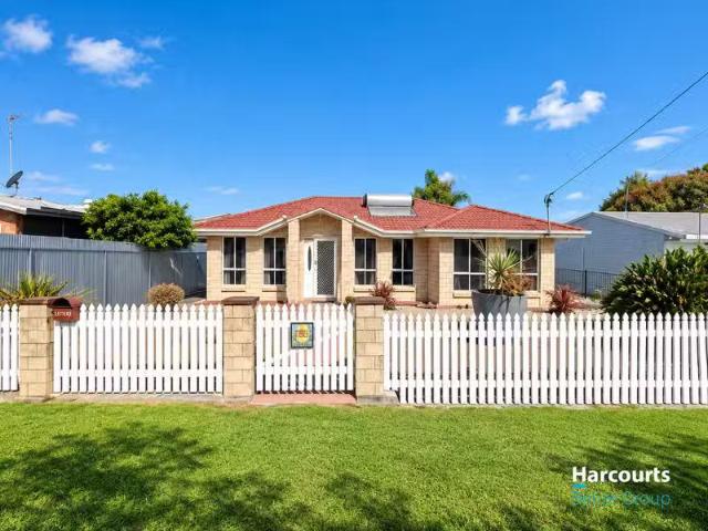 1050 Pimpama Jacobs Well Road, JACOBS WELL, QLD 4208 House f.