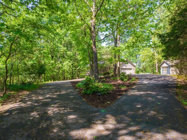 1050 Red Top Hill Rd