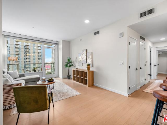 1050 S GRAND Avenue 1303