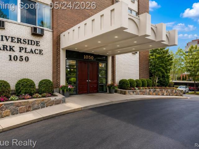 1050 Wall Street # 8F