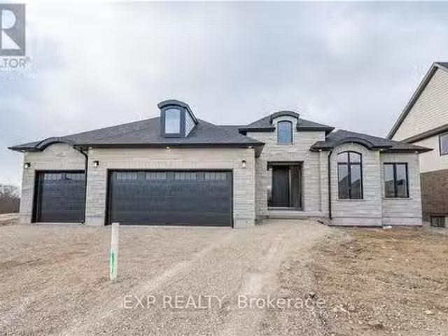 1050 Walton Avenue, North Perth, ON, N4W 3S2 house for sale.