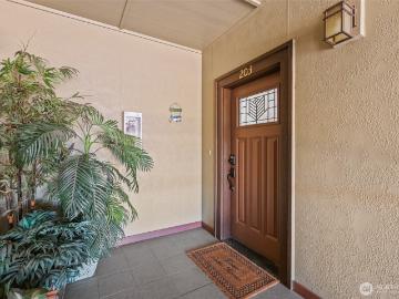 1051 N Baker Ave, Unit B203, East Wenatchee, WA 98802 | MLS #2505