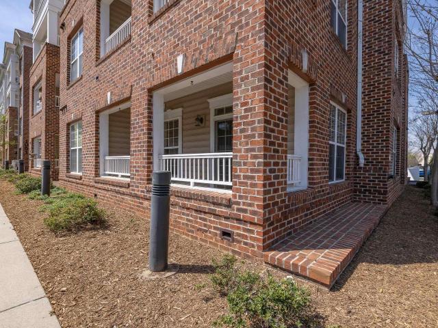 1051 glenwood station ln 102