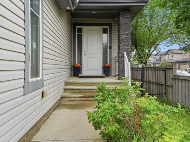 1051 Street Sw, Edmonton, AB, T6W 1Z6 house for sale | Listing ID E4500 | Royal LePage