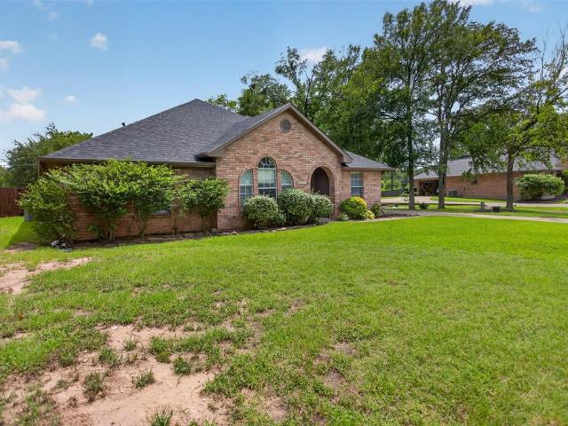 10520 Woodland Drive