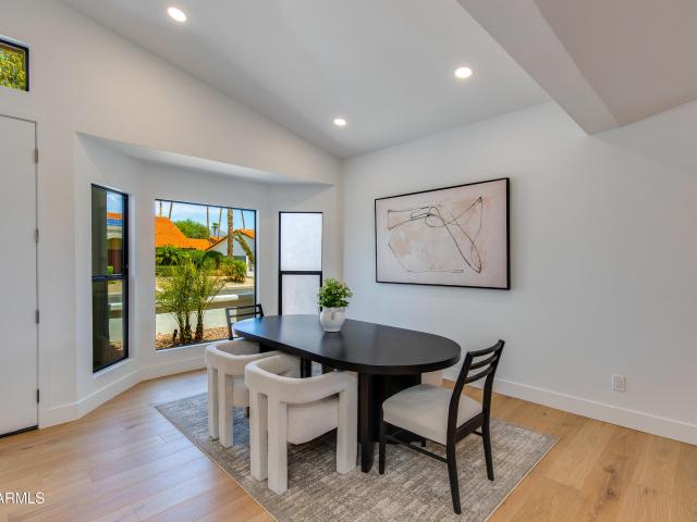 10521 e bella vista drive