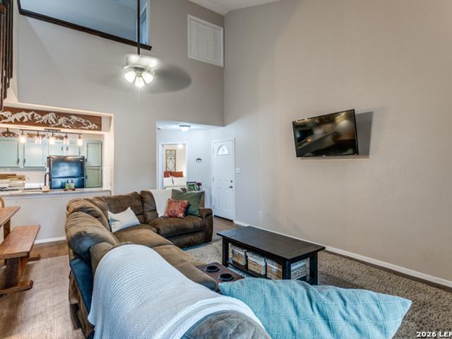 10527 Perrin Beitel, Unit C205