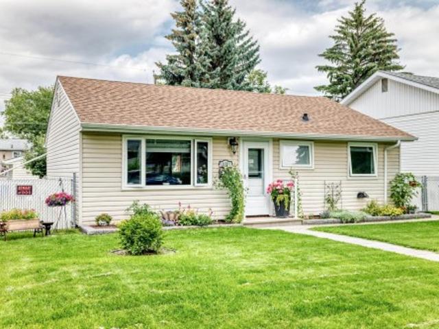10524 Avenue Nw, Edmonton, AB, T5E 0J3 house for sale | Listing ID E4502 | Royal LePage
