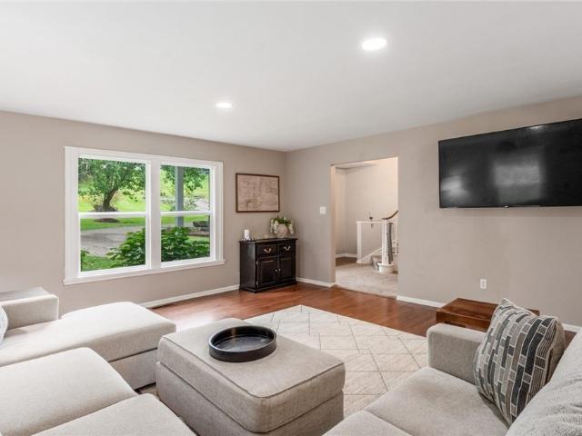 10525 Twin Oaks Drive