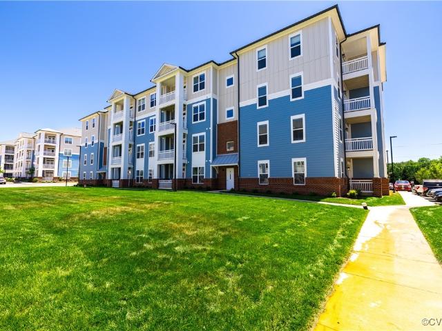 10525 Stony Blf Dr, Unit 102, Ashland, VA 23005 | MLS #2515