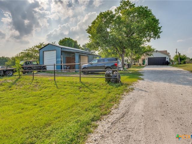 1052 Meandering Way