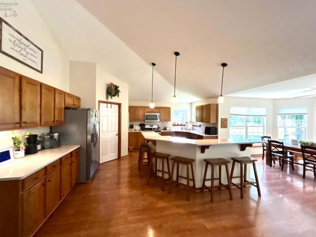 1052 Arrowhead