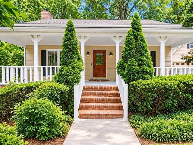1052 Evelyn Lane