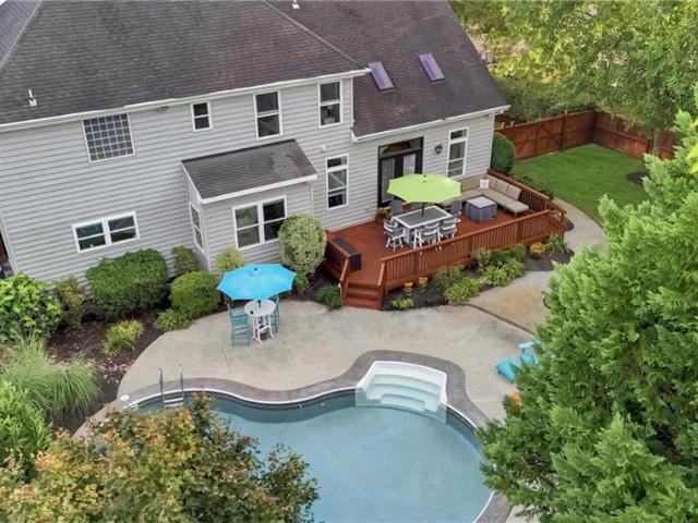1052 Stockleybridge DR