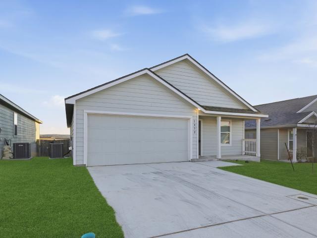 1052 Shutter Way
