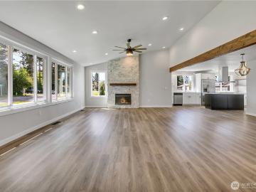 1052 th Avenue E