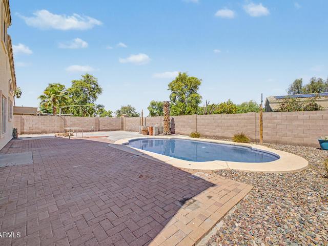 10536 w magnolia street