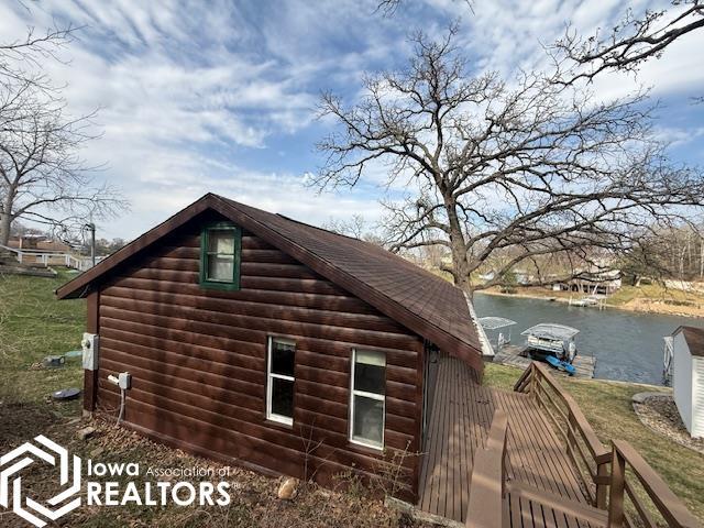 1053 Lakeshore Drive