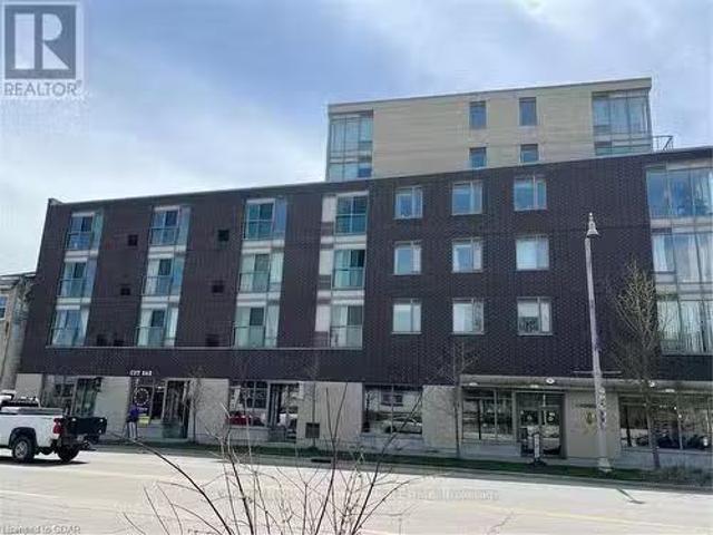 105 5 Gordon Street, Guelph Downtown, ON, N1H 4G8 commer.