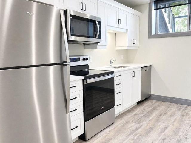 105 600 Norfolk Street, Simcoe
