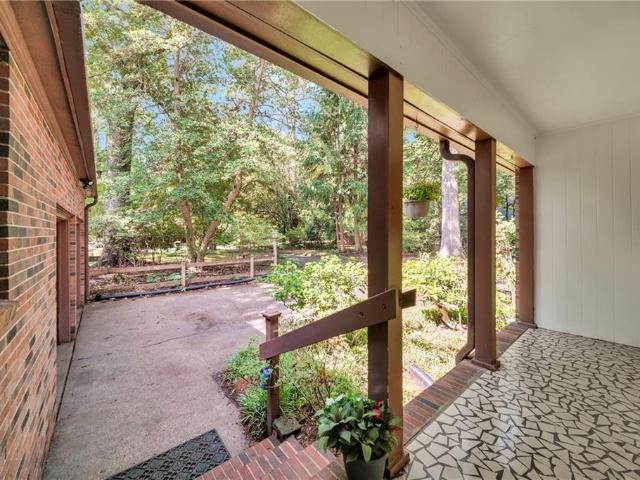 105 Cove Crescent