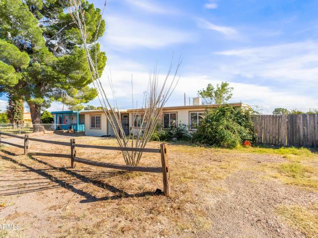 105 cochise drive