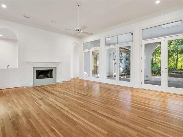105 Concorde Place