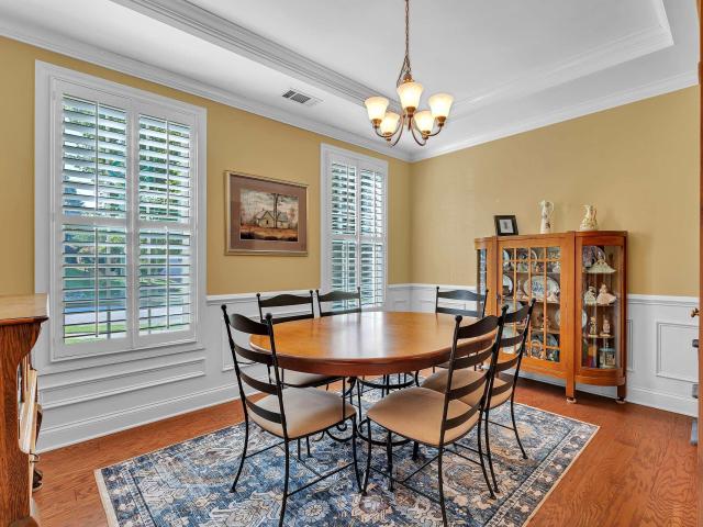105 Castlemaine Drive