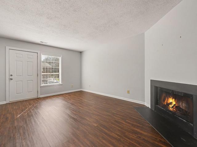105 Chaucer Court