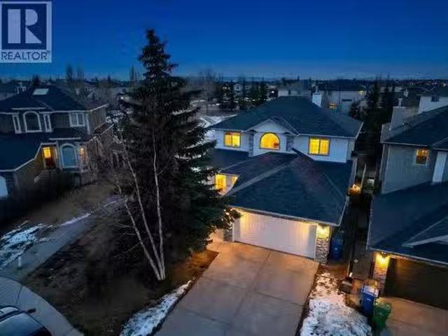 105 Citadel Crest Park Nw, Calgary, AB, T3G 4K5 house for sa.