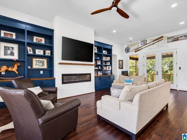 105 Crest Loop Road