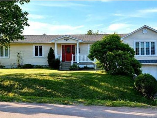 105 Arthur St, Memramcook, NB, E4K 1Z7 house for sale | Listing ID NB144145 | Royal LePage