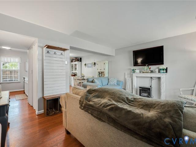 105 Arlington Square
