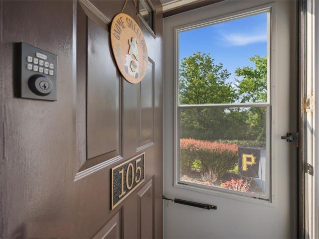 105 Bonnie Brae Dr