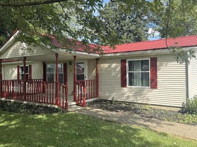 105 Beard St, Frazeysburg, OH 43822