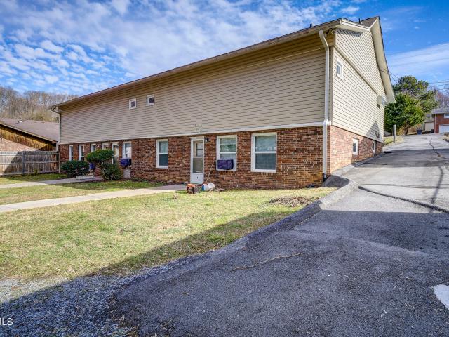 105 Brookfield Drive
