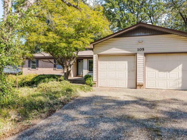 105 Glen Meadows
