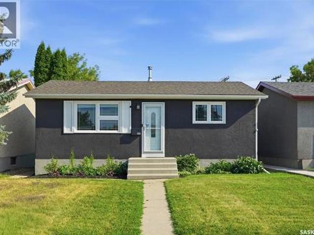 105 Grant Street, Saskatoon, SK, S7N 2A2 house for sale | Listing ID SK045606 | Royal LePage