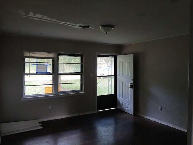 105 Greenview Drive
