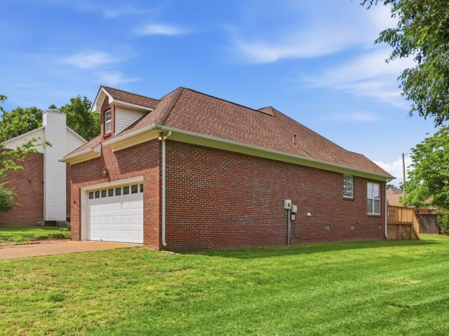 105 Green Tree Ct