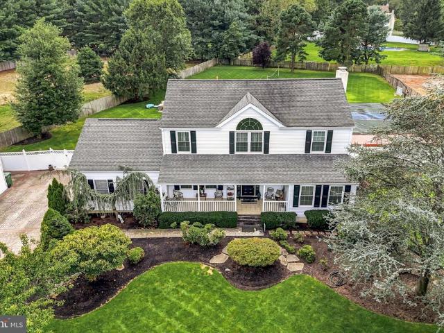 105 Deerfield Avenue