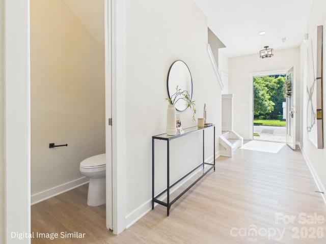 105 Dilling Street N # 02