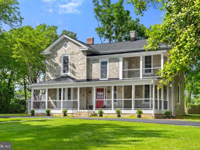 105 E Washington Street