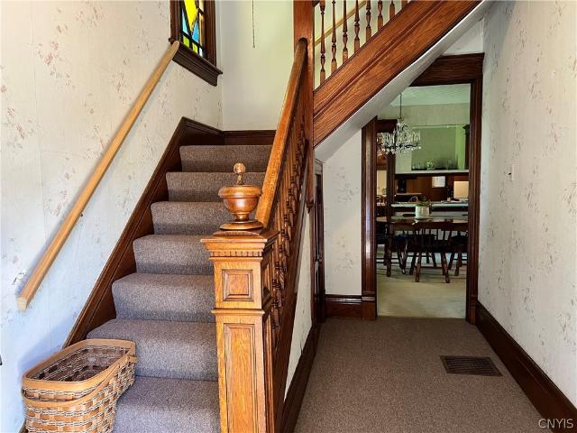 105 E Heman Street